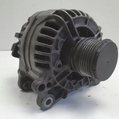 VW Golf IV 1.9 TDI ALTERNATOR bosch 028903028E