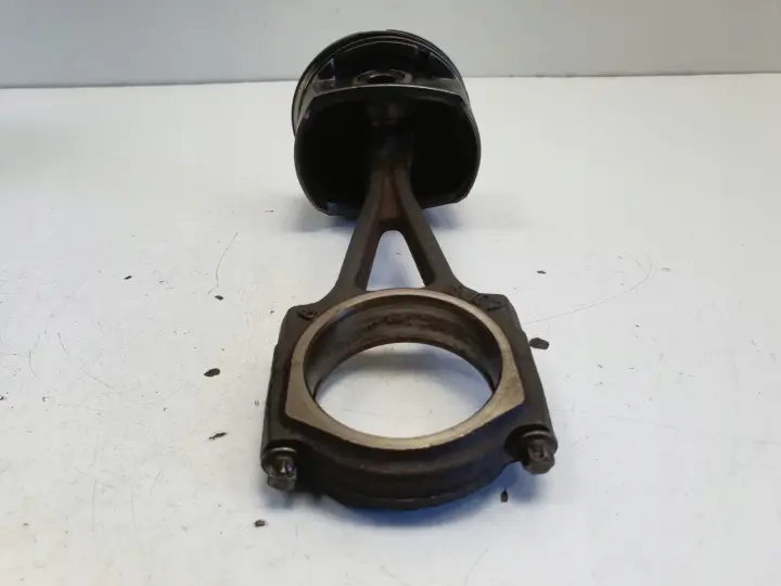 Opel Corsa D 1.0 12V TŁOK korbowód Z10XEP 60KM