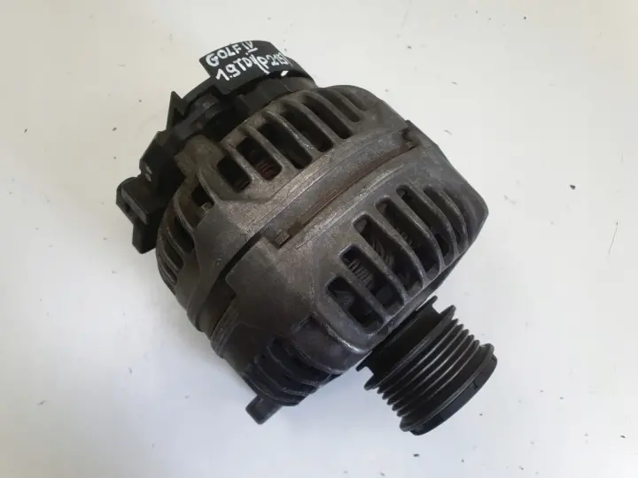 Audi A3 8L Golf IV Seat Leon 1.9 TDI ALTERNATOR 028903028E 120A