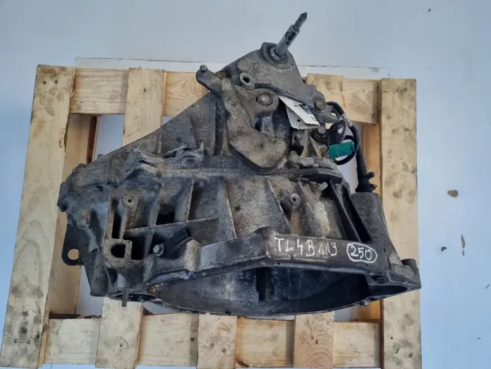 Nissan Qashqai J10 1.5 DCI SKRZYNIA BIEGÓW manual manualna TL4B113