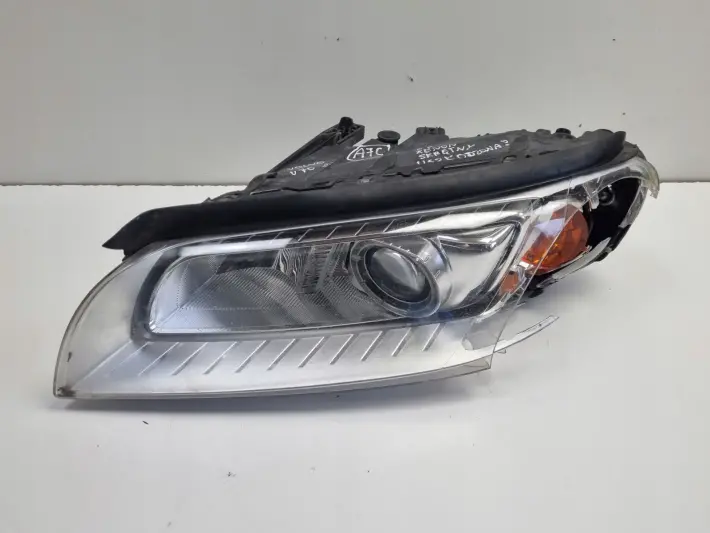 Volvo S80 II V70 III PRZEDNIA LAMPA LEWA LEWY PRZÓD XENON SKRĘTNY 31353532