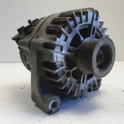 BMW E87 E90 2.0 D ALTERNATOR valeo 7802261 180A