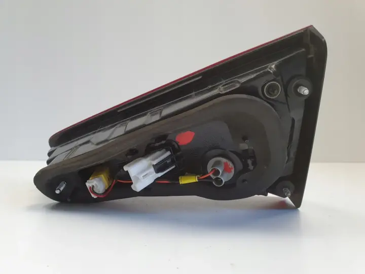 Kia Optima III 10-15r TYLNIA TYLNA LAMPA LEWA lewy tył 92403-2T