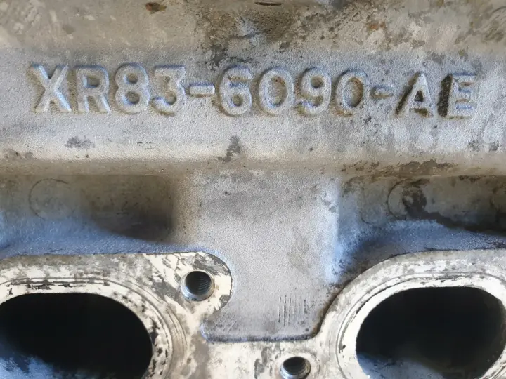 Jaguar S-Type 4.0 V8 GŁOWICA CYLINDRÓW prawa