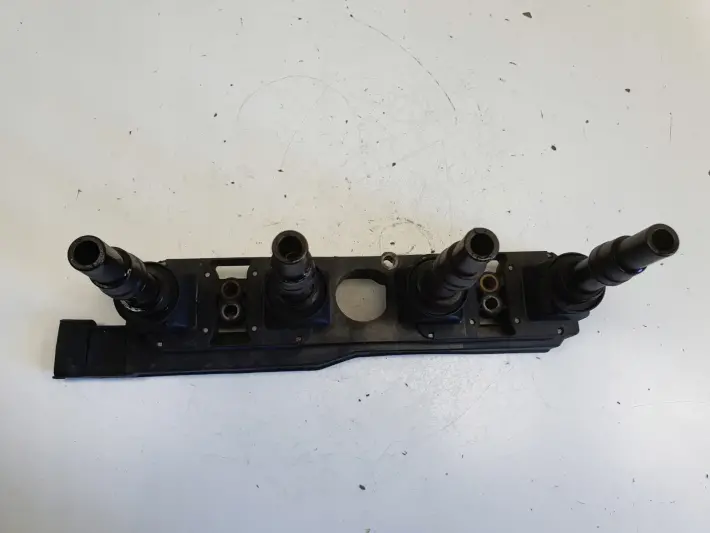 Opel Astra II G Zafira A 1.8 16V CEWKA ZAPŁONOWA 2526116A