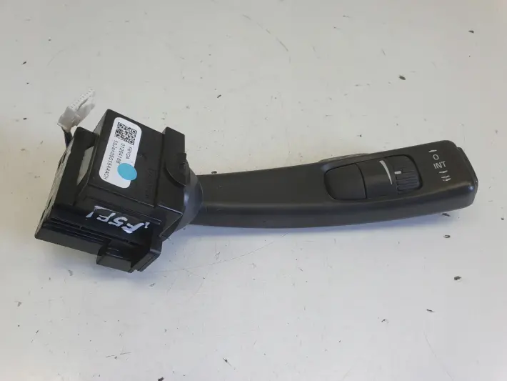 Volvo V70 III XC70 II III MANETKA WYCIERACZEK przełącznik włącznik 31264168