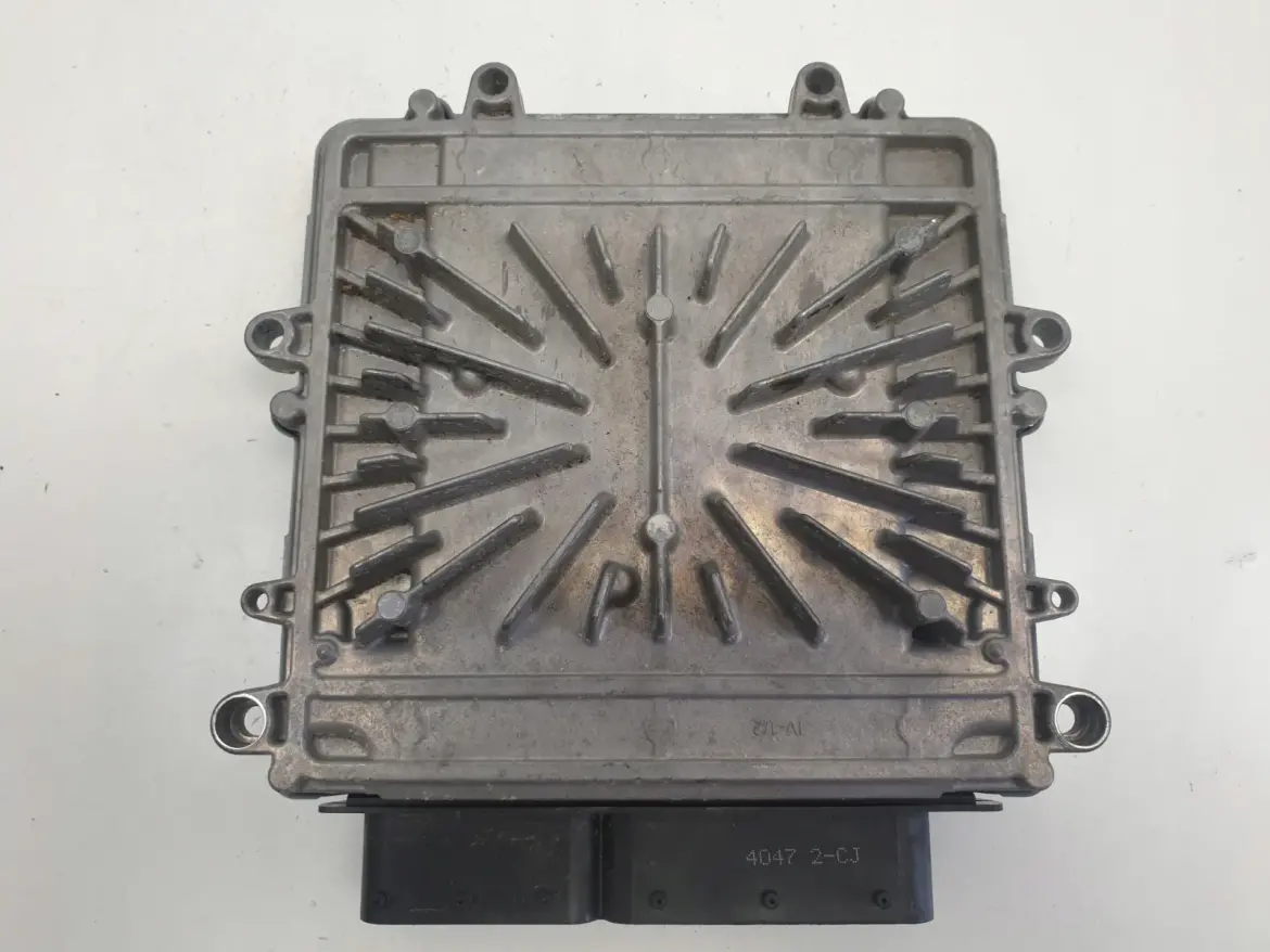 Volvo XC60 2.4 D5 STEROWNIK SILNIKA komputer 31392982 0281030782