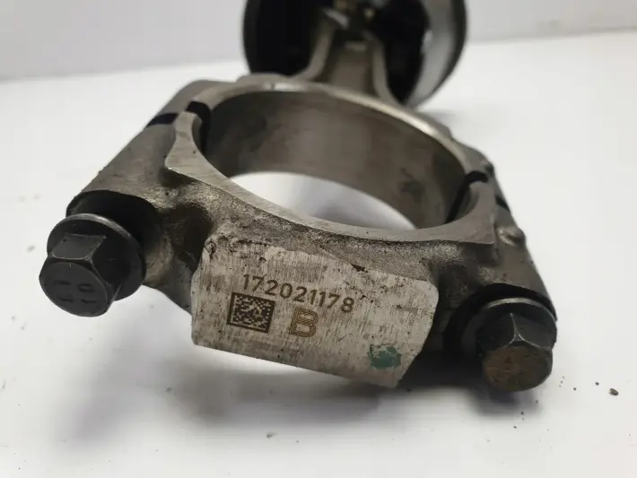 Opel Antara 2.2 CDTI TŁOK KORBOWÓD