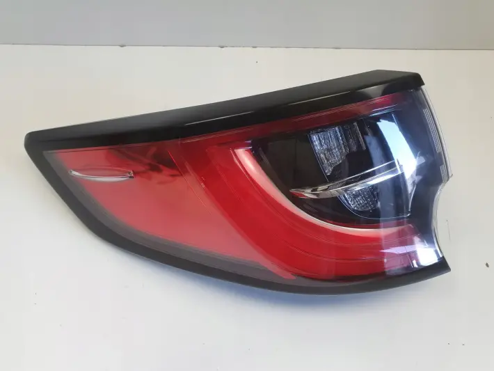 Toyota Corolla E21 KOMBI TYLNIA TYLNA LAMPA LEWA lewy tył w błotnik EUROP