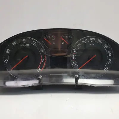 Skoda Superb II 3.6 FSI VR6 LICZNIK ZEGARY Europa