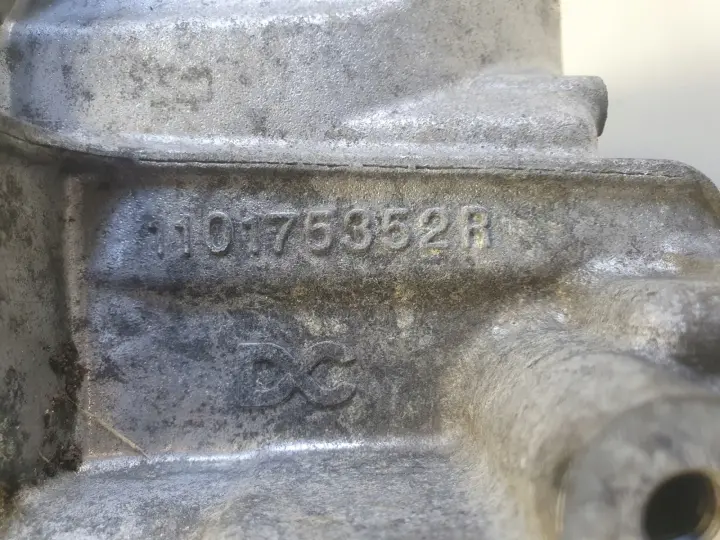 Renault Captur 1.3 TCe MISKA OLEJOWA oleju 110175352R