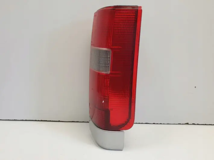 Volvo 850 KOMBI TYLNA LAMPA PRAWA prawy tył