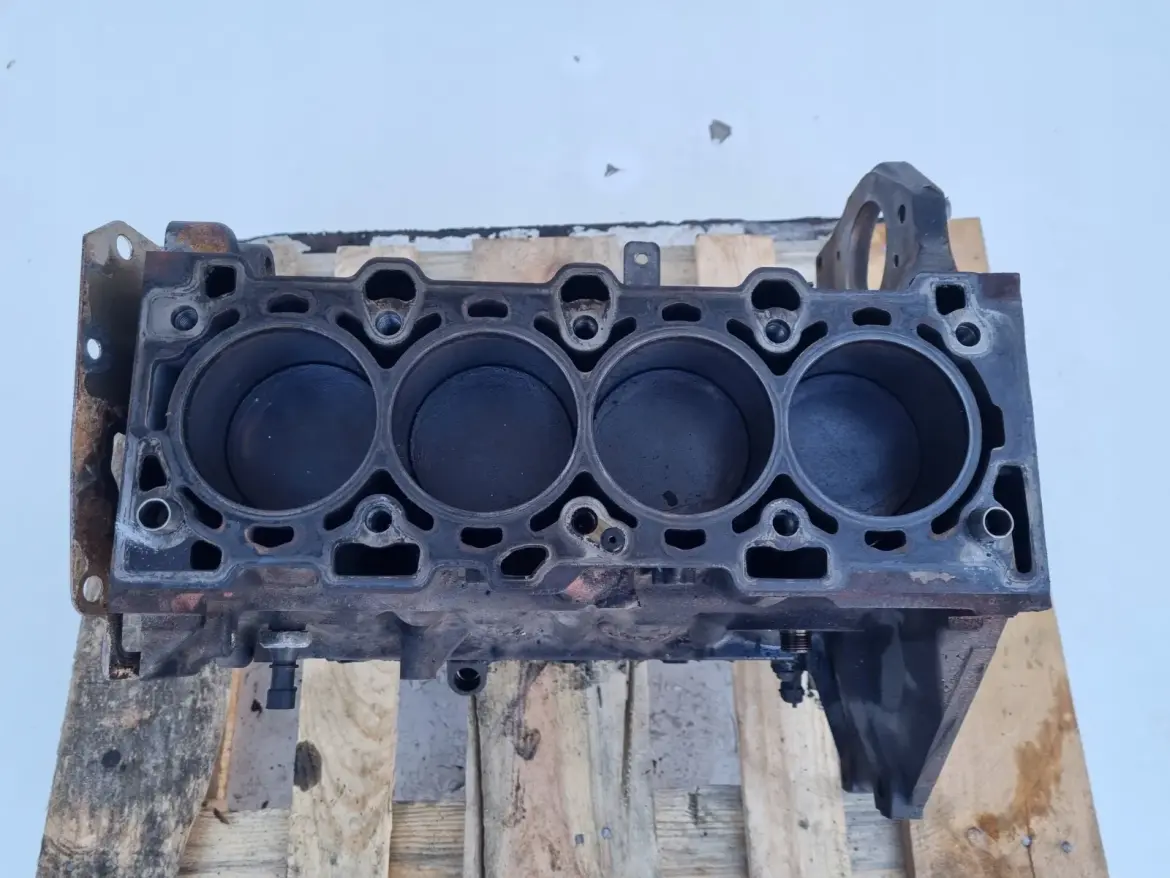 DÓŁ SILNIKA BLOK WAŁ TŁOKI Opel Signum Vectra C Astra III H 1.6 16V Z16XEP