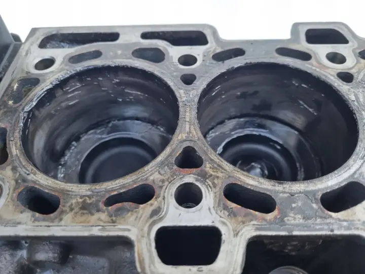 DÓŁ SILNIKA BLOK WAŁ KORBOWY Nissan Qashqai 1.5 DCI K9KH282 K9K282