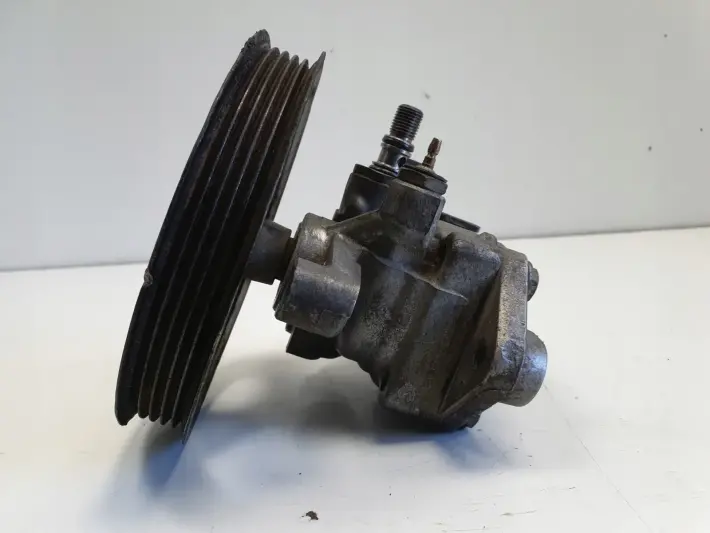 Space Star 1.6 16V POMPA WSPOMAGANIA oryginał