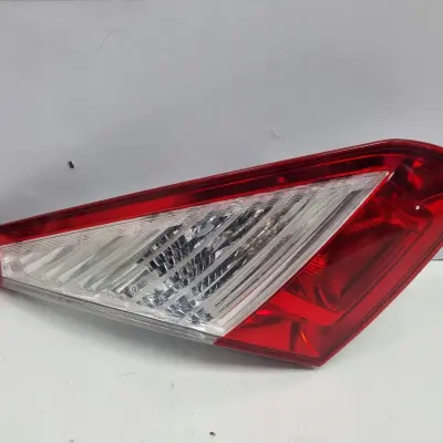 Renault Megane III HTB TYLNA LAMPA LEWA lewy tył W KLAPE 26555009R