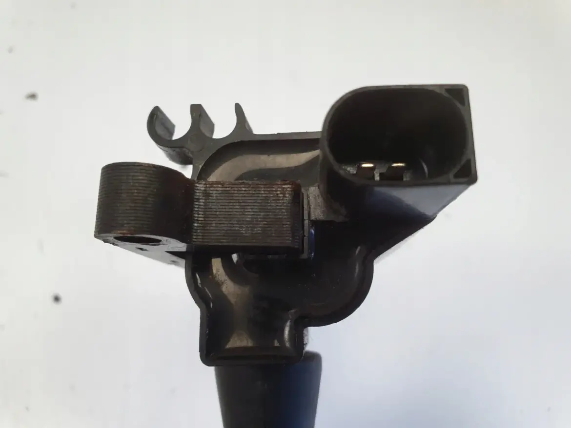 Land Rover Freelander 1.8 16V CEWKA ZAPŁONOWA 413750011