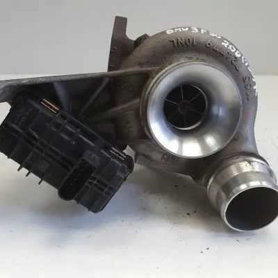 BMW F30 F31 2.0 D TURBOSPRĘŻARKA turbo 8519475