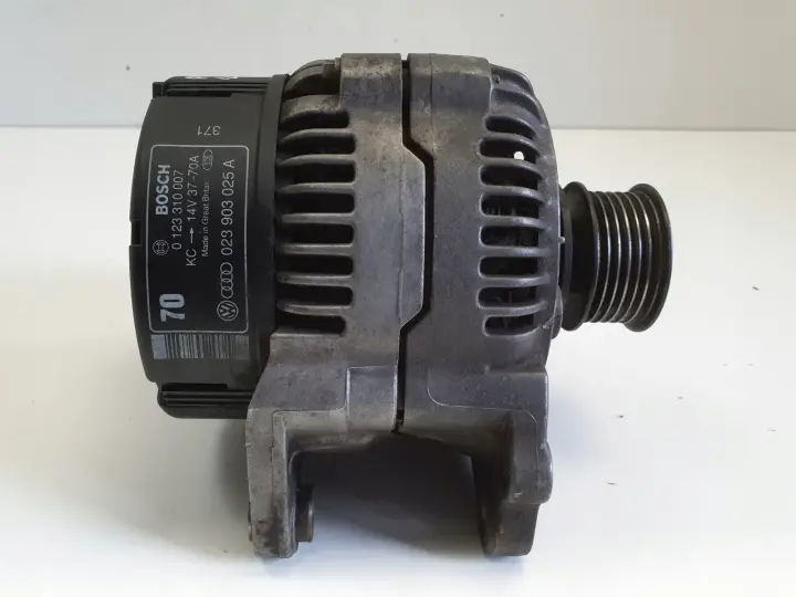 Audi 80 B4 1.9 TDI ALTERNATOR bosch 028903025A 0123310007 70A