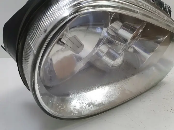 VW Golf IV 97-06 PRZEDNIA LAMPA PRAWA prawy przód anglik