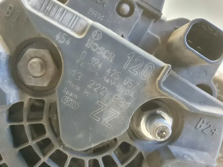 Opel Corsa D 1.2 11-14r lift ALTERNATOR 0124425057 13222931 120A