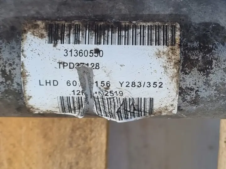 Volvo V60 S60 II MAGLOWNICA przekładnia kierownicza EUROPA 31360550