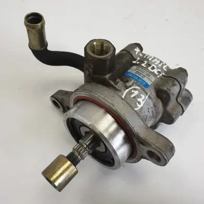 Nissan X-Trail 2.2 DCI POMPA WSPOMAGANIA oryginał