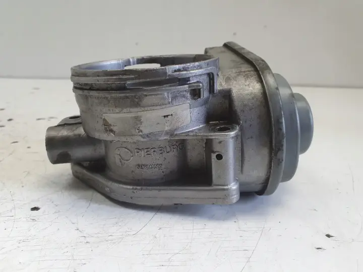 VW Golf V Audi A3 2.0 TDI PRZEPUSTNICA 038128063M