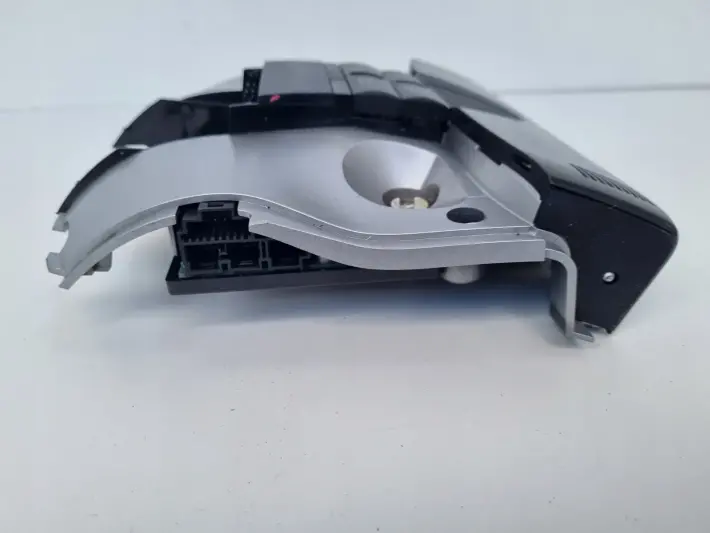 Mercedes SLK R171 LAMPKA OŚWIETLENIA KABINY Wnętrza A1718202401