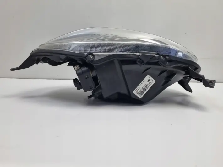 Nissan Micra K12 03-10r PRZEDNIA LAMPA PRAWA PRAWY PRZÓD 26060BG00B