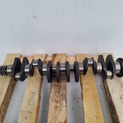 Jaguar XJ IV V 3.2 4.0 R6 WAŁ KORBOWY EBC1648PA