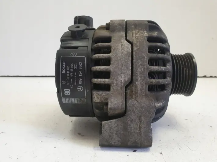 Mercedes W208 2.0 K ALTERNATOR 0123320035 90A