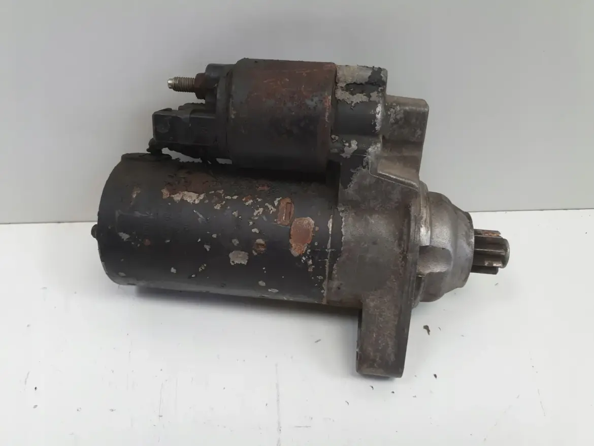 VW Bora 2.3 V5 ROZRUSZNIK 0001125009 bosch