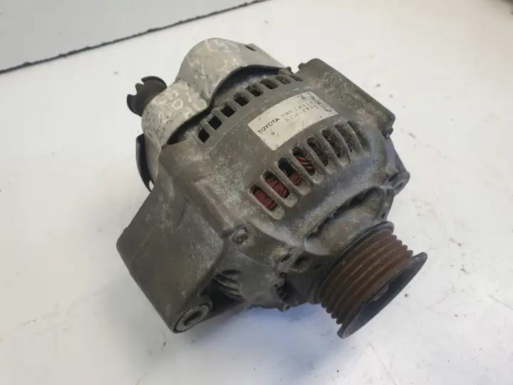 Toyota RAV4 2.0 16V ALTERNATOR 101211-0640 oryginał