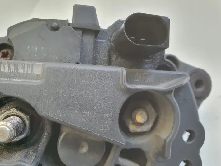 Audi A3 8L Golf IV Seat Leon 1.9 TDI ALTERNATOR 028903028E 120A
