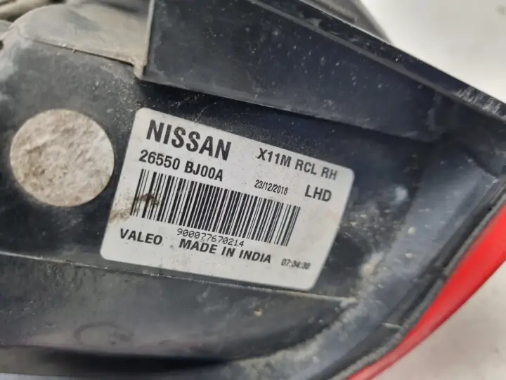 Nissan NV200 TYLNIA TYLNA LAMPA PRAWA prawy tył pasażera 26550BJ00A