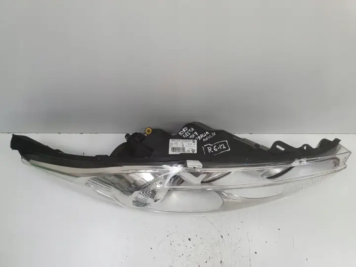 Ford Fiesta MK6 MK7 08-12r PRZEDNIA LAMPA PRAWA PRAWY PRZÓD 8A61-13W029-DG