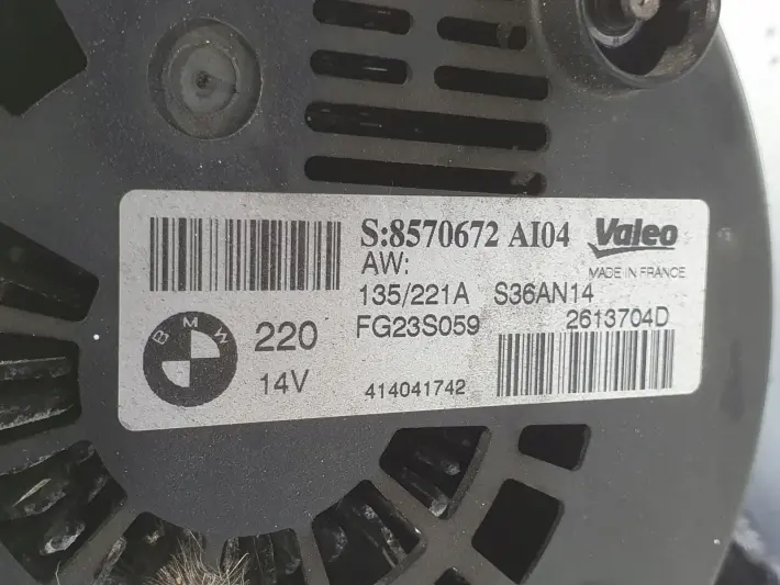 BMW F12 F13 3.0 D ALTERNATOR valeo 8570672 AL04 220A
