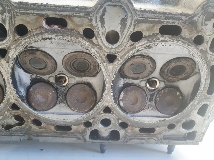 Opel Zafira B Astra J 1.6 16V A16XER GŁOWICA CYLINDRÓW 55559340