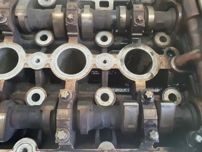 Opel Zafira B Astra J 1.6 16V A16XER GŁOWICA CYLINDRÓW 55559340