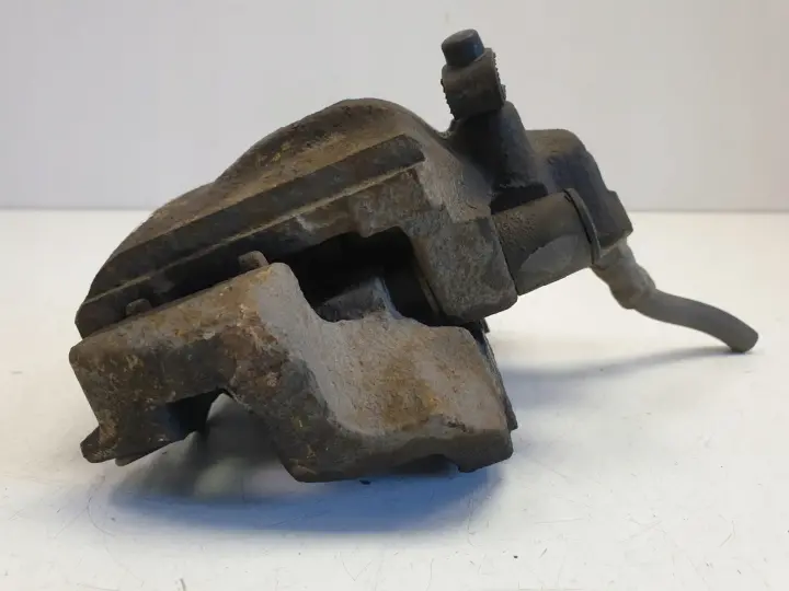 Saab 95 9-5 lift 2.0 T ZACISK HAMULCOWY Lewy tył