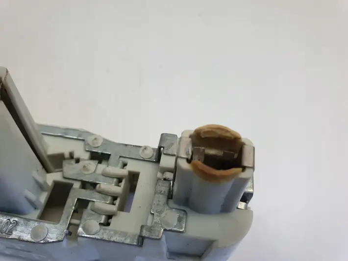 VW Passat CC PRAWY WKŁAD TYLNEJ LAMPY prawy tył pasażera 27097002