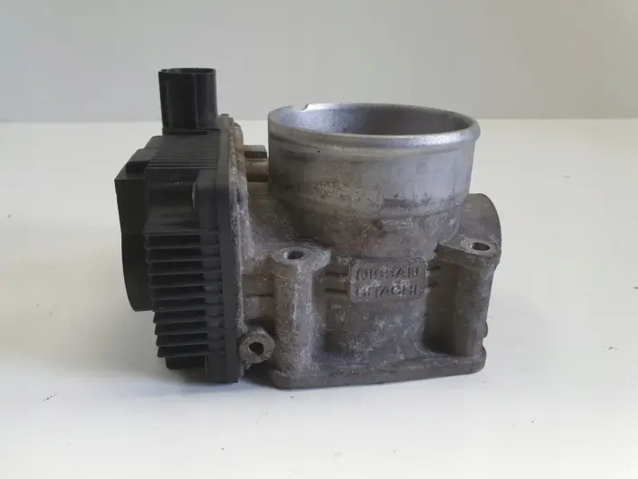 Nissan Primera P12 2.0 16V PRZEPUSTNICA SERA576-01