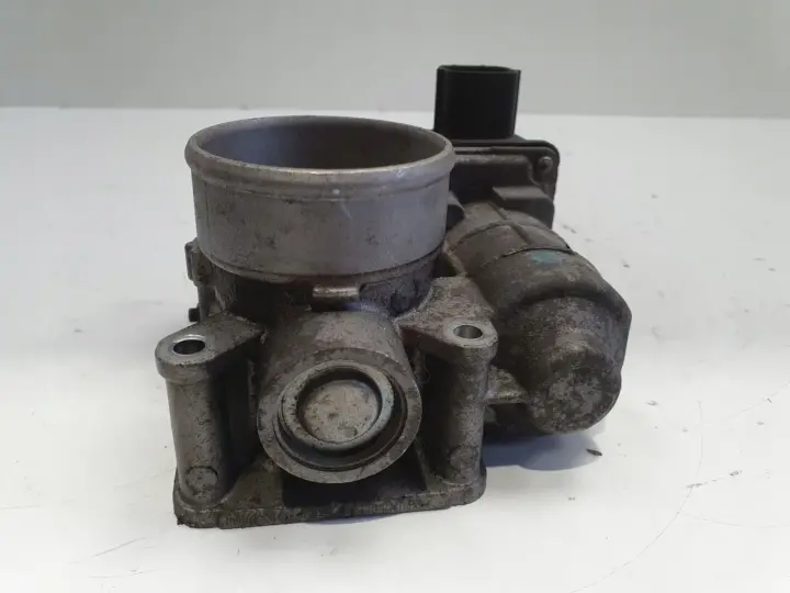 Nissan Almera N16 1.5 16V PRZEPUSTNICA SERA576-01