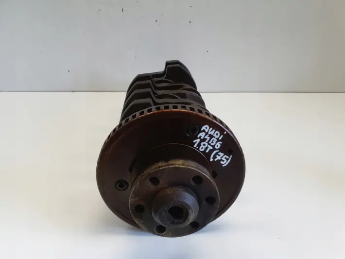 Audi A4 B6 1.8 T turbo WAŁ KORBOWY AVJ