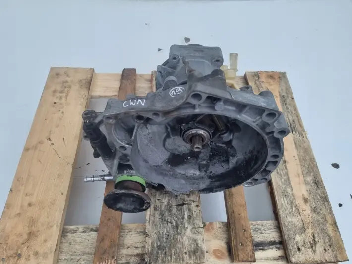VW Polo III lift 1.0 MPI SKRZYNIA BIEGÓW CWN manualna MANUAL