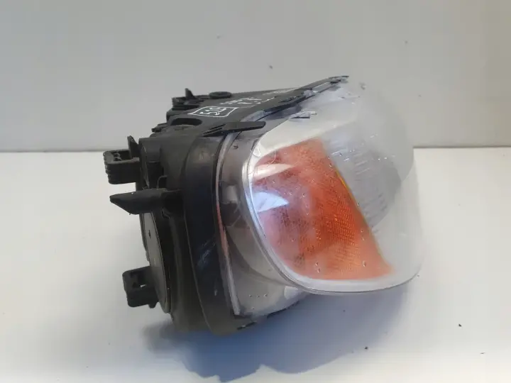 Volvo S80 II V70 III 06-16r PRZEDNIA LAMPA PRAWA PRAWY PRZÓD 31214352