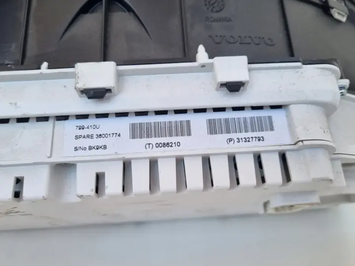 Volvo XC60 I V60 I S60 II LIFT LICZNIK ZEGARY TFT Europa 31327793