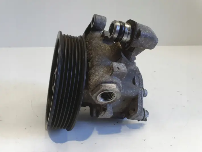 Mercedes W204 3.0 V6 POMPA WSPOMAGANIA LH2113887