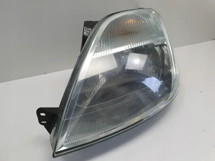 Ford Fiesta MK6 02-08r PRZEDNIA LAMPA LEWA LEWY PRZÓD anglik 2S6X-13W030-BJ